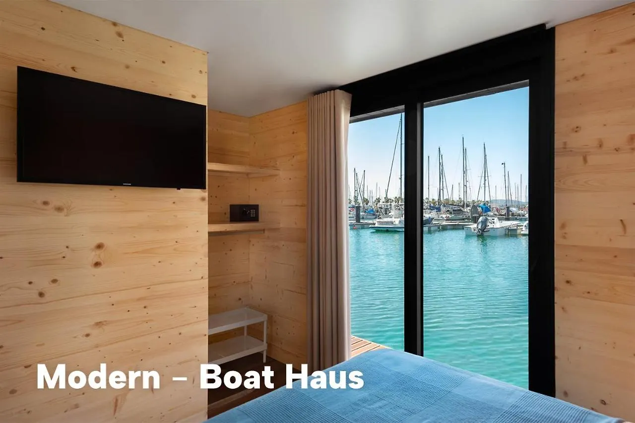 Boat Haus - Casas Flotantes Frente A Gibraltar Hotel La Linea de la Concepcion
