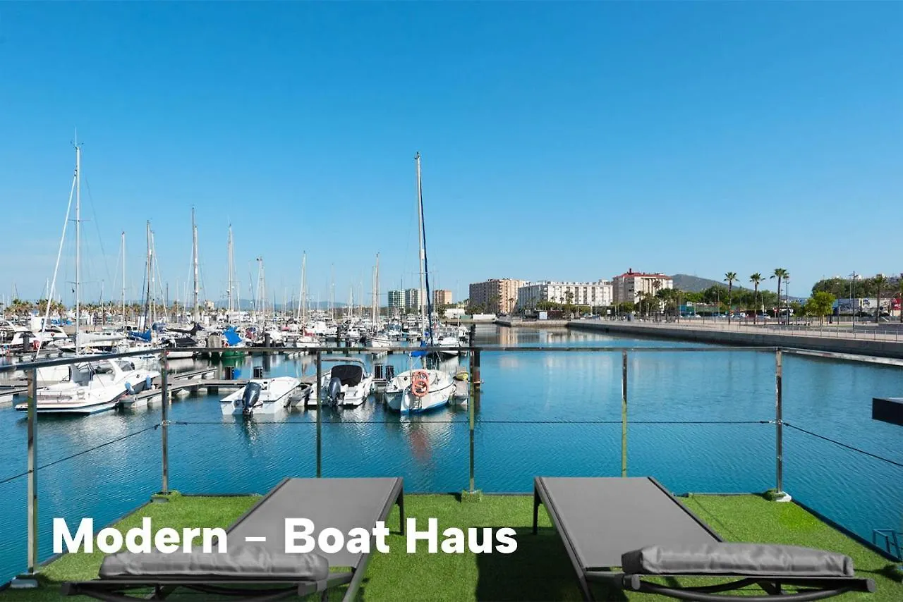 Hotel Boat Haus - Casas Flotantes Frente A Gibraltar La Línea de la Concepción Botel