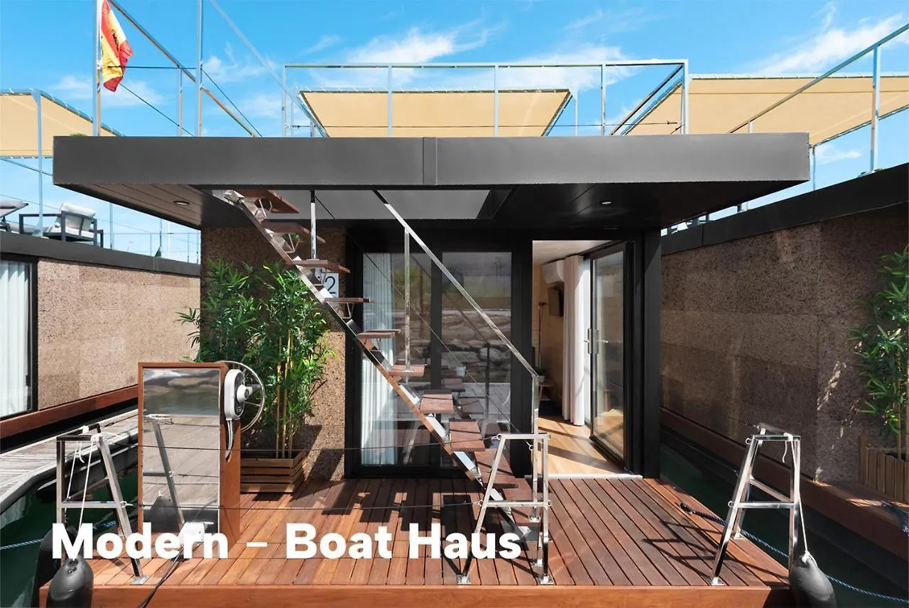 Hotel Boat Haus - Casas Flotantes Frente A Gibraltar La Línea de la Concepción