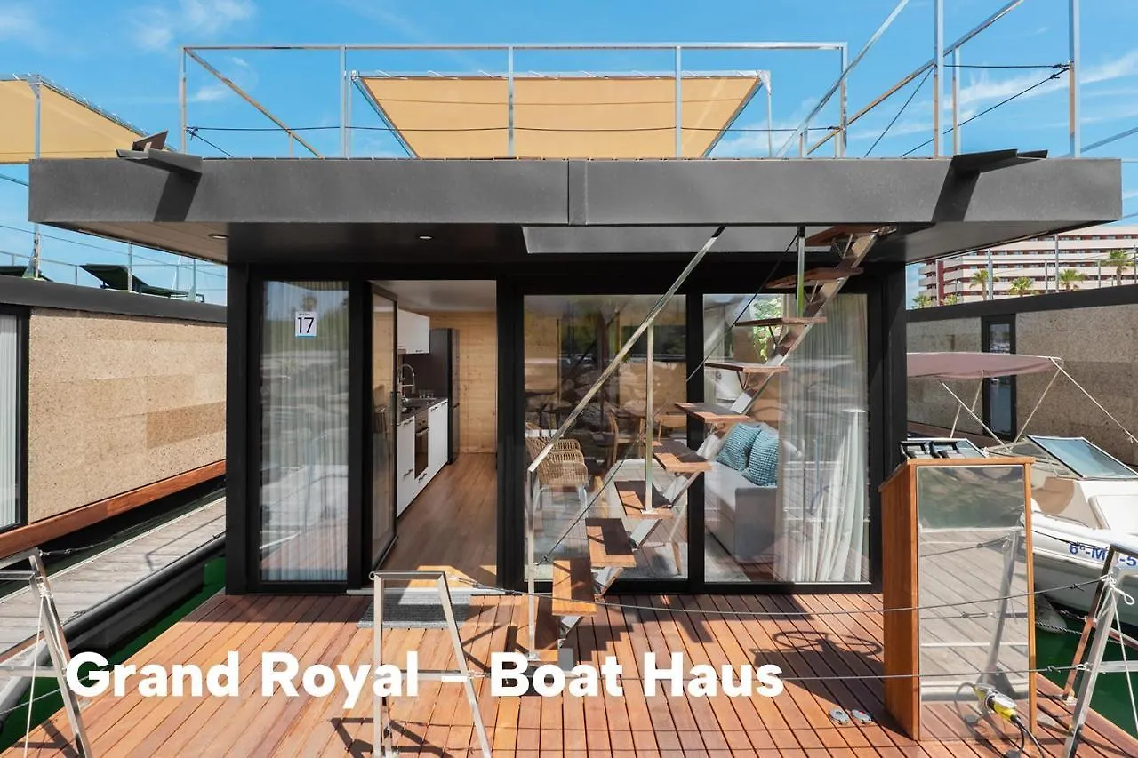 Hotel Boat Haus - Casas Flotantes Frente A Gibraltar La Línea de la Concepción Botel
